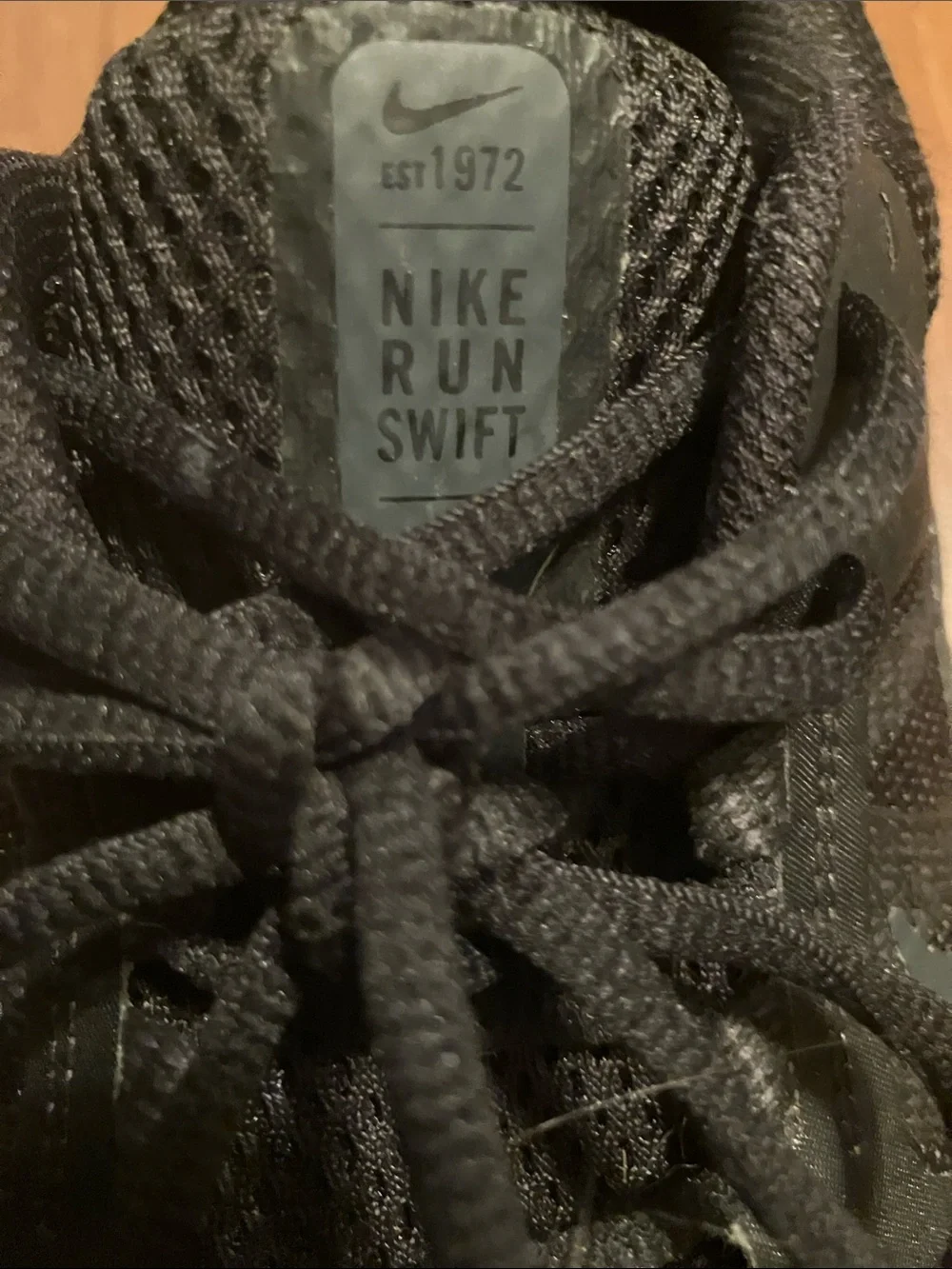 Nike Black Mesh Run Swift Sneakers Men’s 10.5